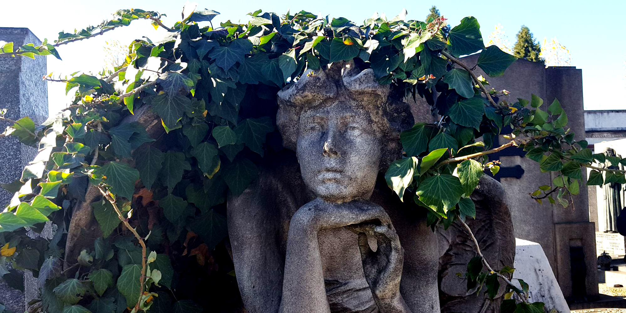 Cimiteri per scrivere